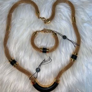 VINCE CAMUTO necklace and bracelet set ✨